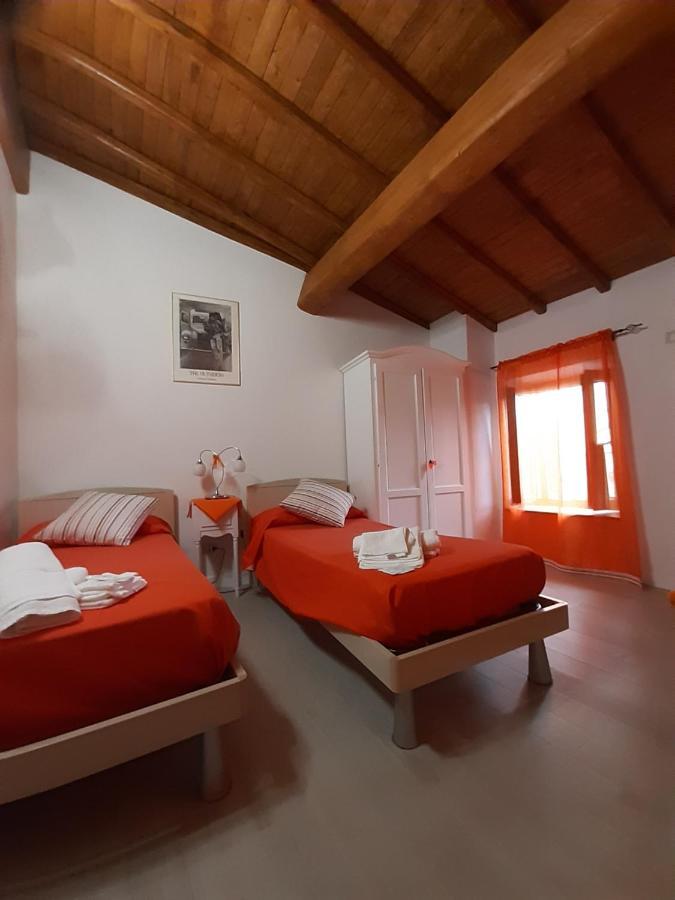 B&B Il Grifo Bomarzo Bagian luar foto